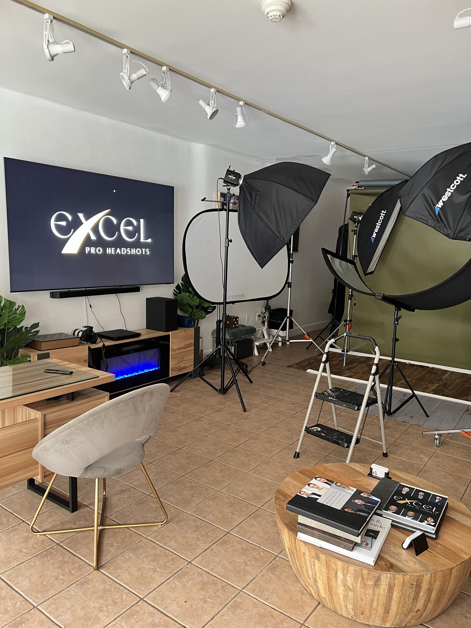 Excel Pro Headshots Studio